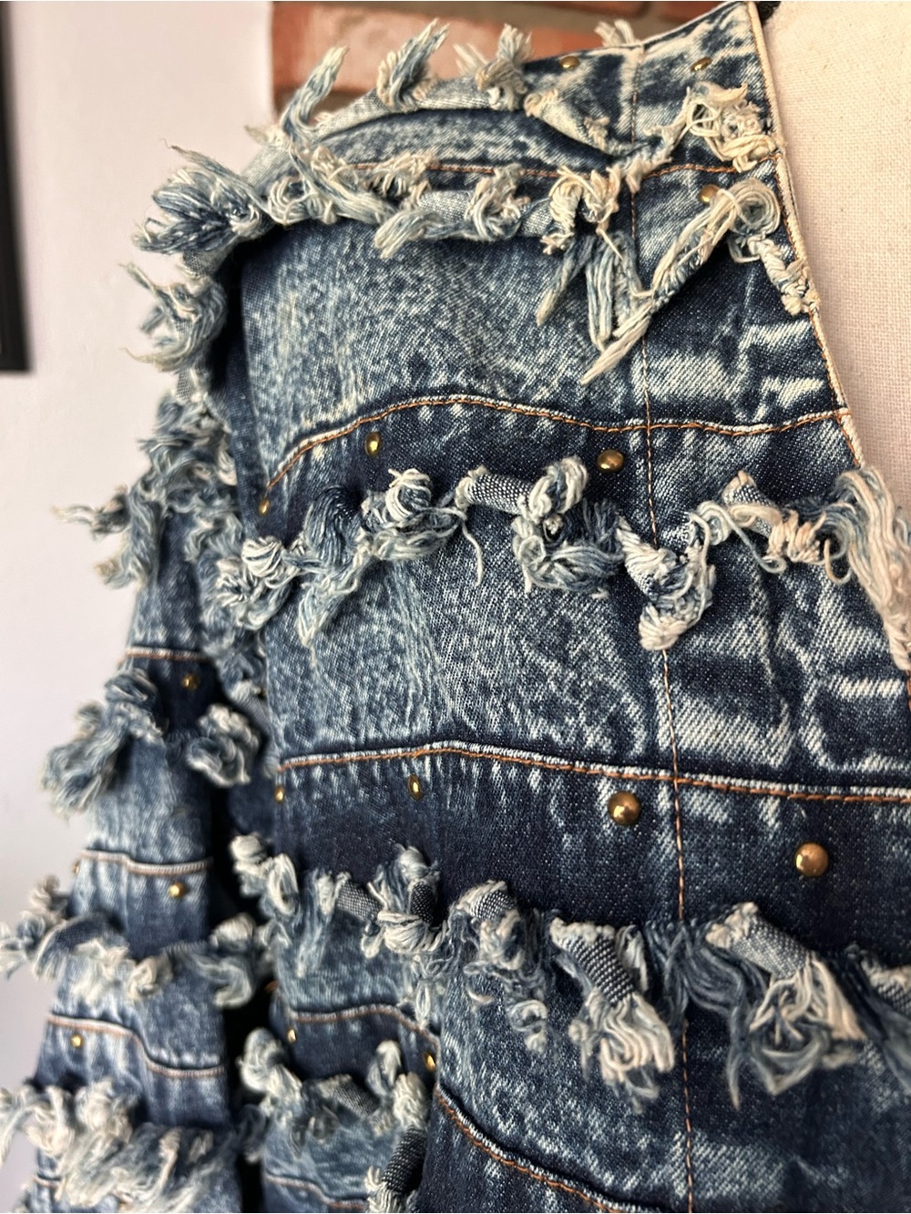 VTG Fringed Studded Denim Jacket in Indigo Blue One Size - Picture 4 of 9